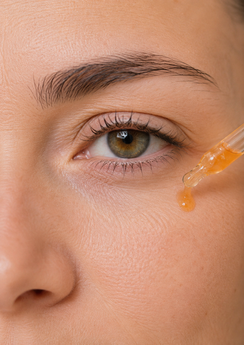 Sérum contour des yeux défatiguant pour regard lumineux et hydraté