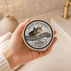 Savon artisanal premium pour peau sensible avec ambiance spa relaxante